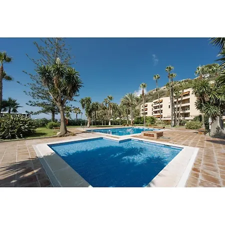 Piso En La Playa Con Piscina Granada